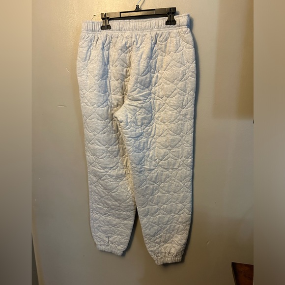 PacSun pants - light heather gray “Easy Quilted Joggers” sweatpants - Picture 4 of 11